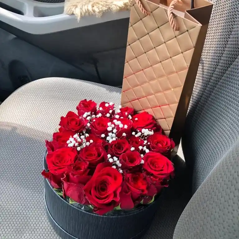 Red Rose Box Arrangement (S)
