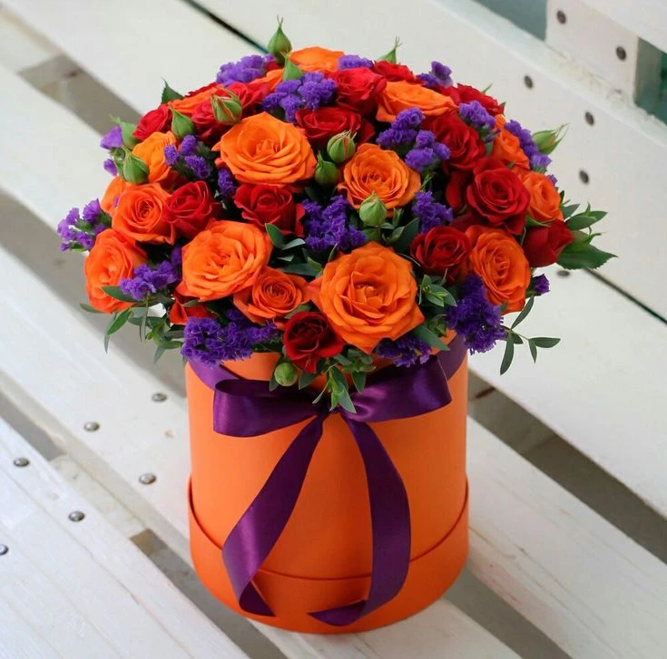 Flower Box Arrangement with Mixed Flowers (S)